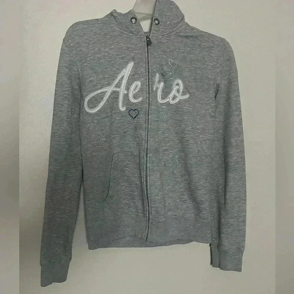 WOMANS MED AEROPOSTALE GRAY HOODIE SWEATSHIRT JACKET APPLIQUES RHINESTONE HEART - Picture 1 of 4